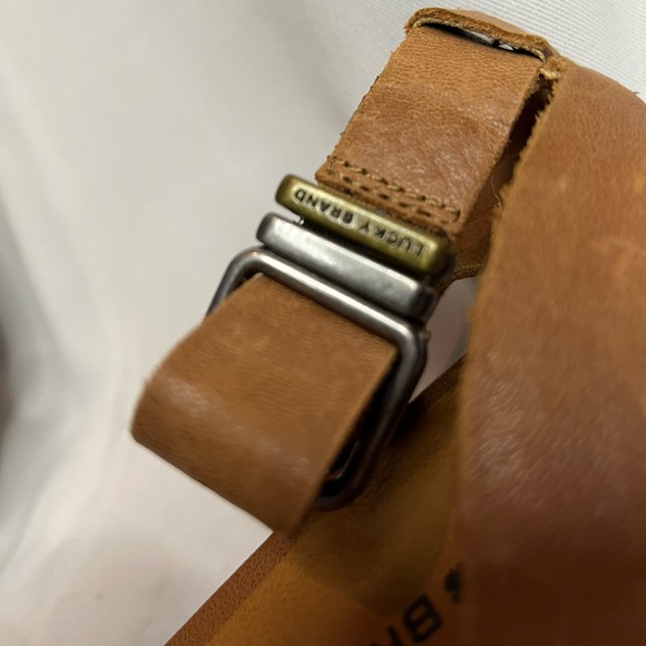 Lucky Brand Platform Brown Leather Sandals - Picture 4 of 8